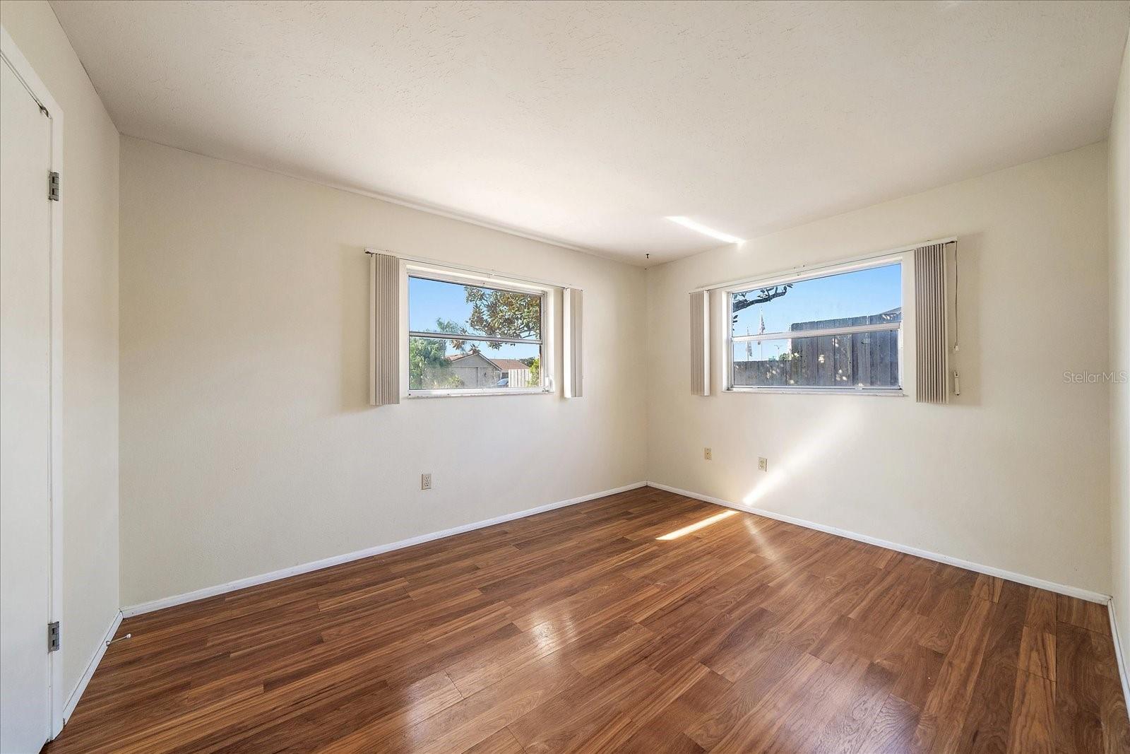 Image 20 of 29 For 5321 Foxwood Drive