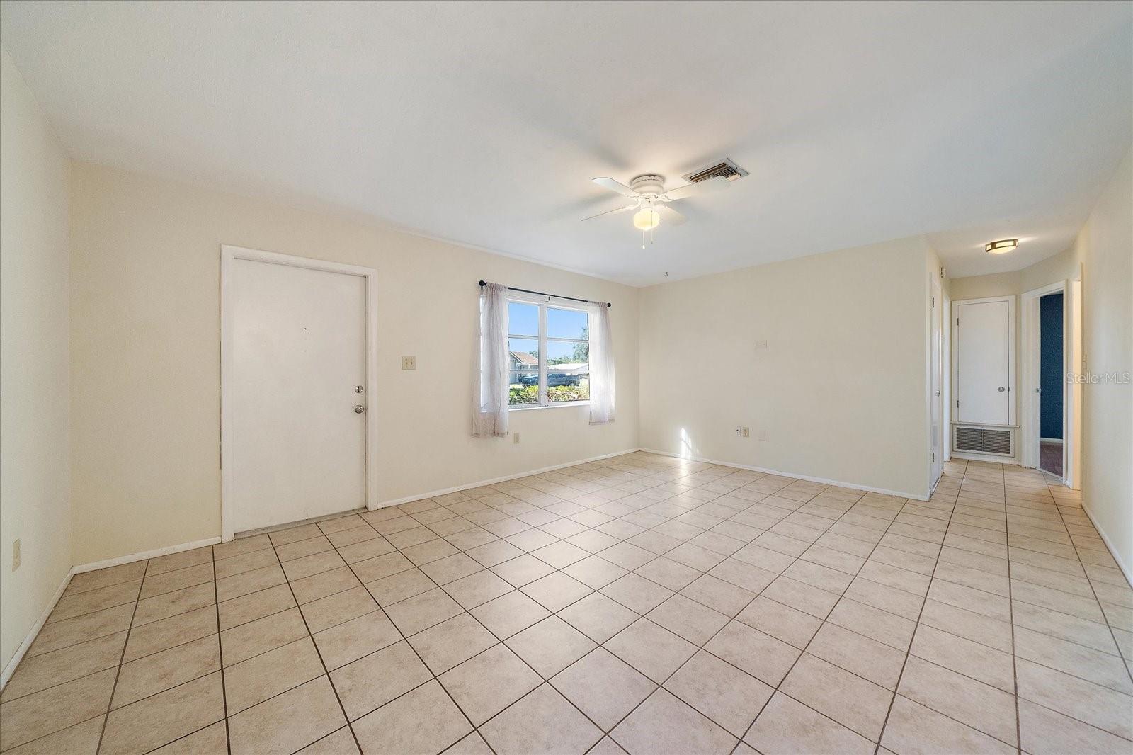 Image 6 of 29 For 5321 Foxwood Drive