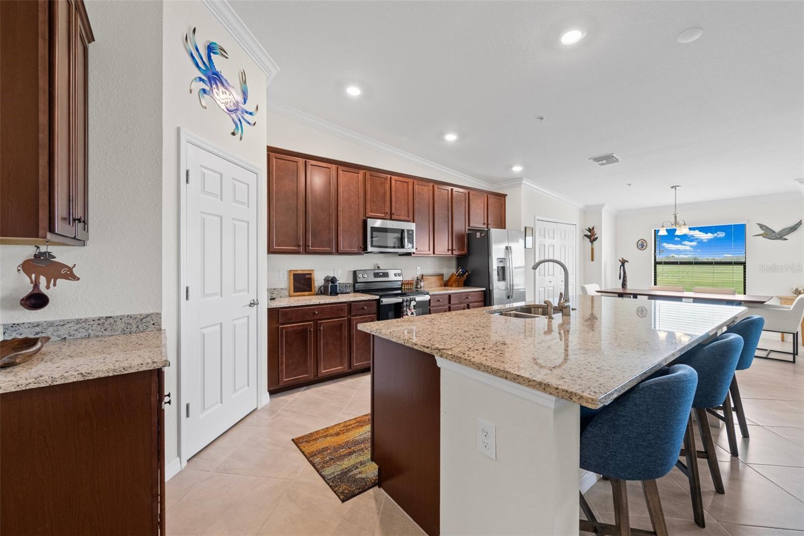 Image 13 of 36 For 5694 Palmer Circle 204