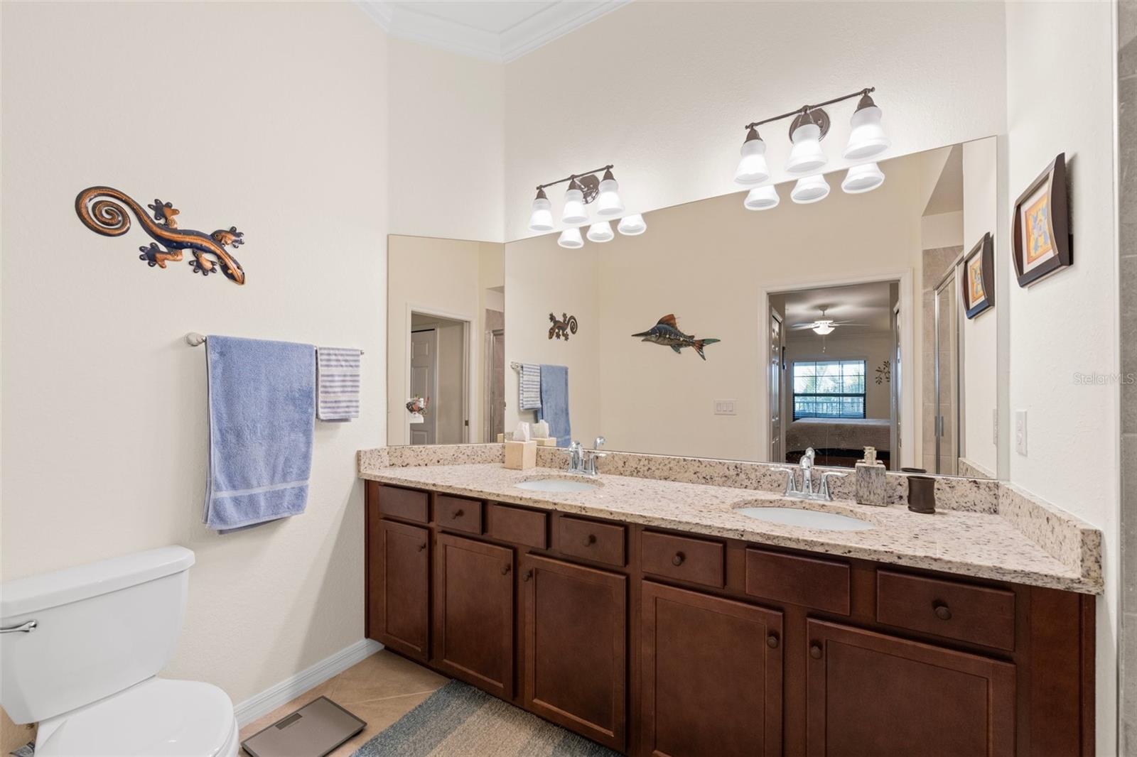 Image 27 of 36 For 5694 Palmer Circle 204