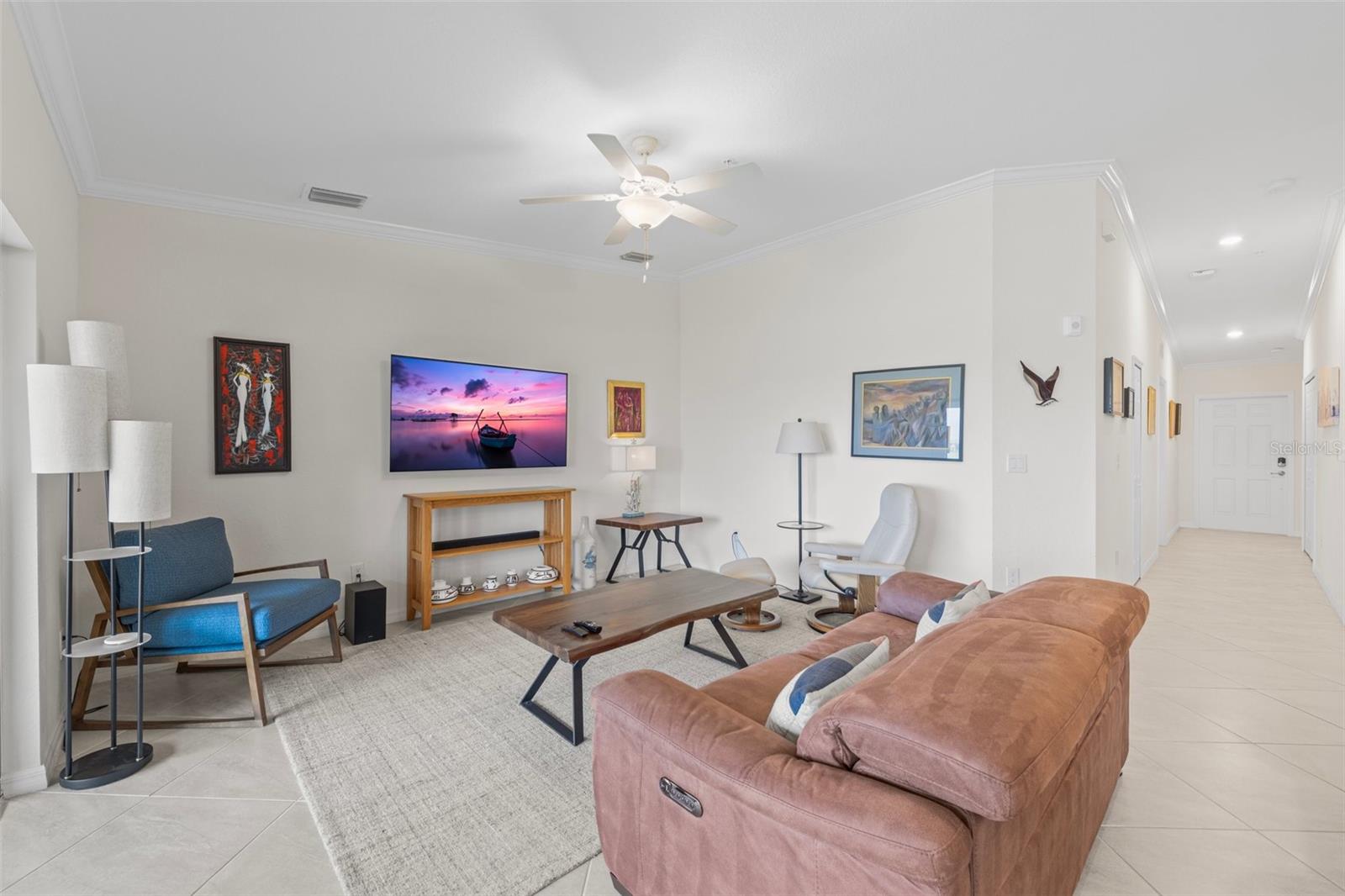 Image 7 of 36 For 5694 Palmer Circle 204