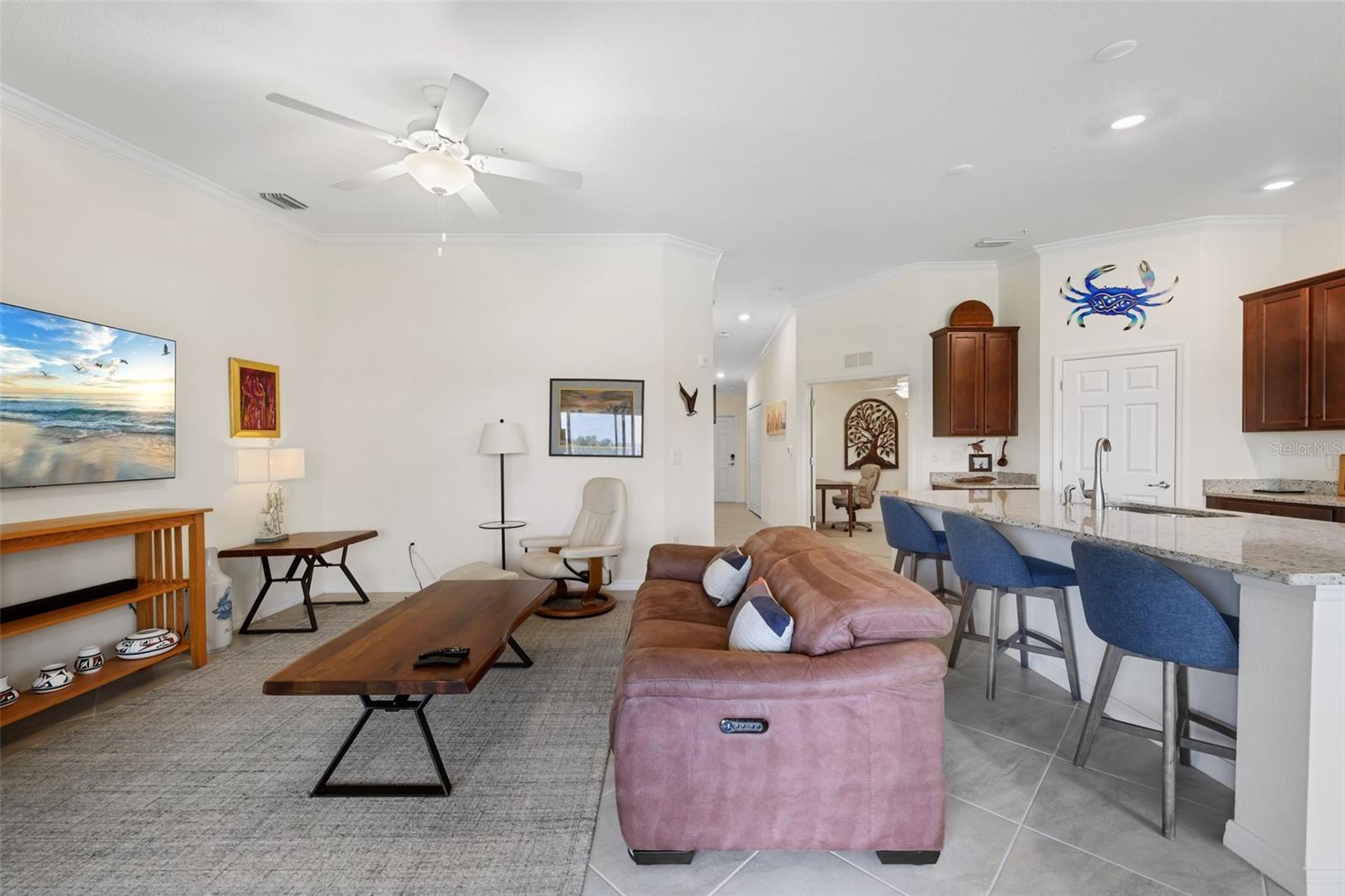 Image 9 of 36 For 5694 Palmer Circle 204