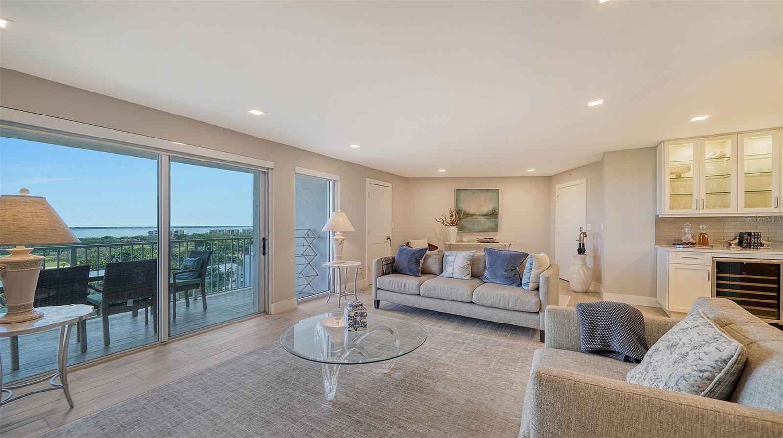 Image 10 of 54 For 2295 Gulf Of Mexico Drive 115s