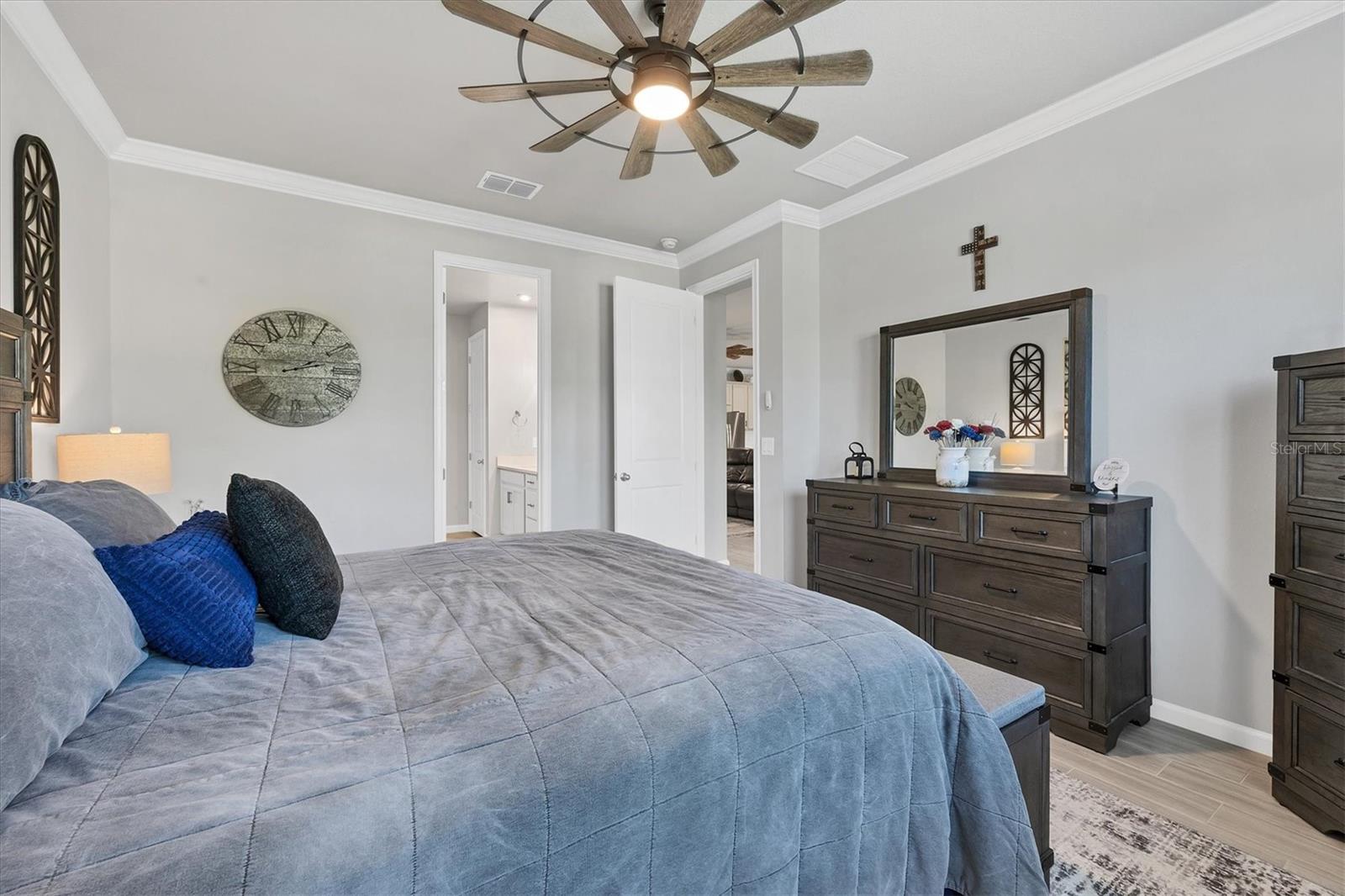 Image 22 of 48 For 20520 Bandera Place