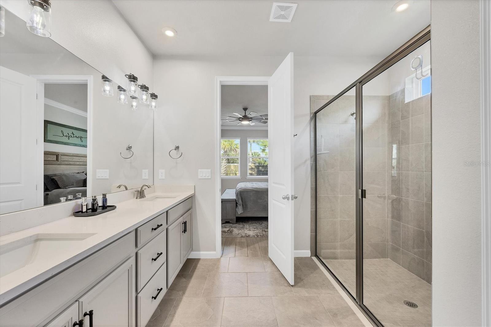 Image 25 of 48 For 20520 Bandera Place