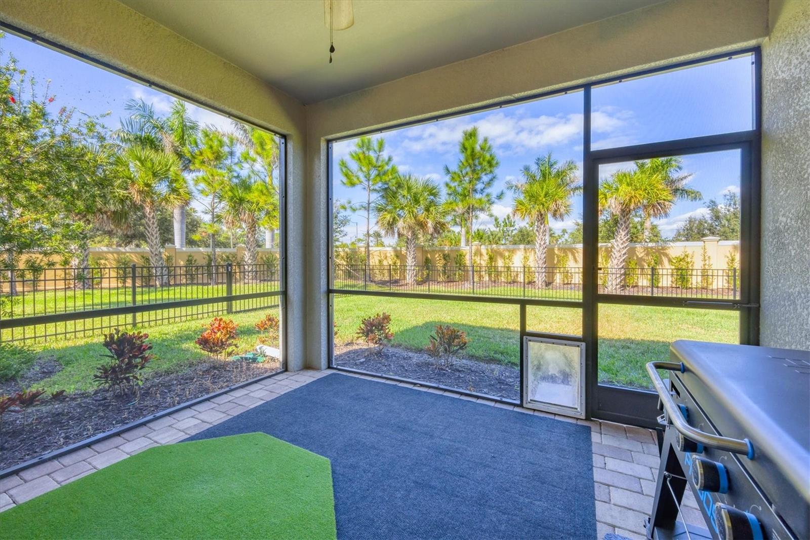 Image 32 of 48 For 20520 Bandera Place