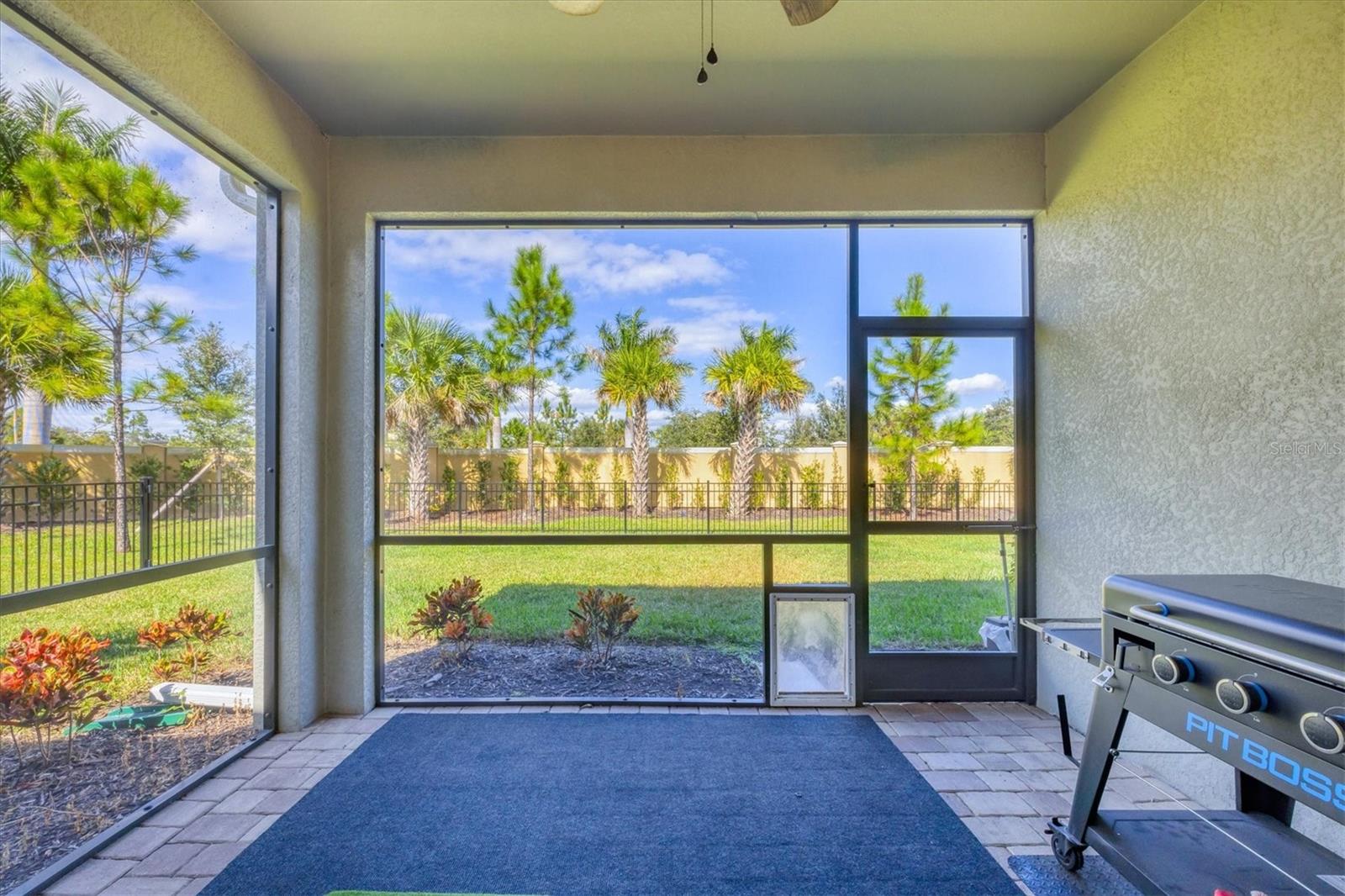 Image 33 of 48 For 20520 Bandera Place