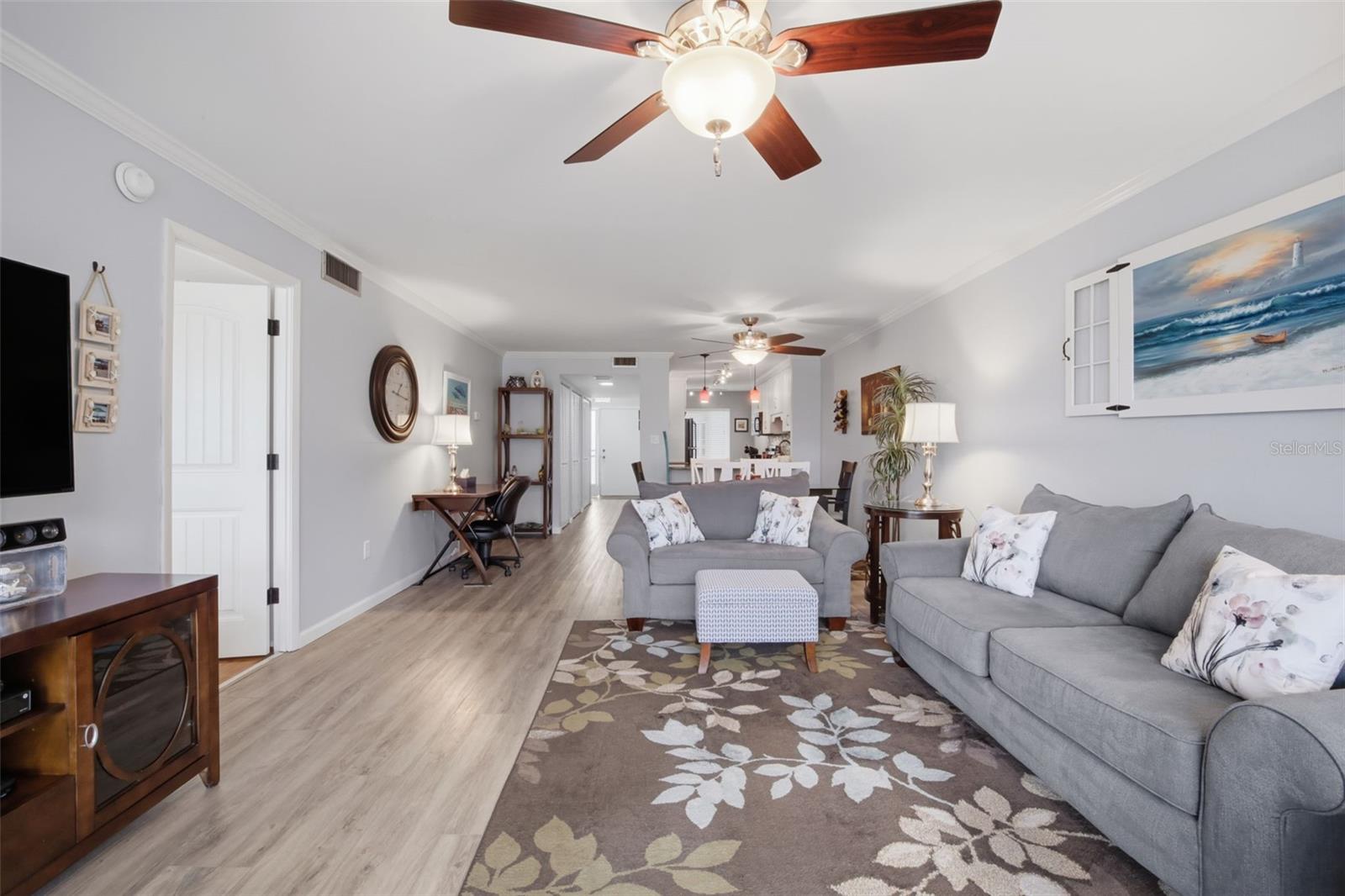 Image 6 of 48 For 1600 1st Avenue W 304a