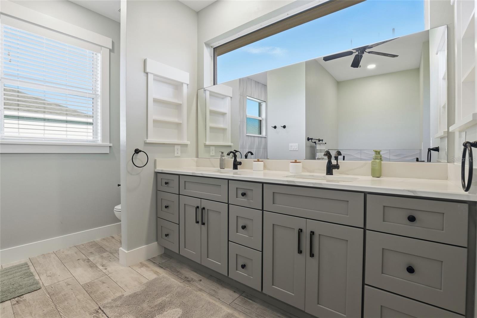 Image 10 of 43 For 25360 Puerta Drive