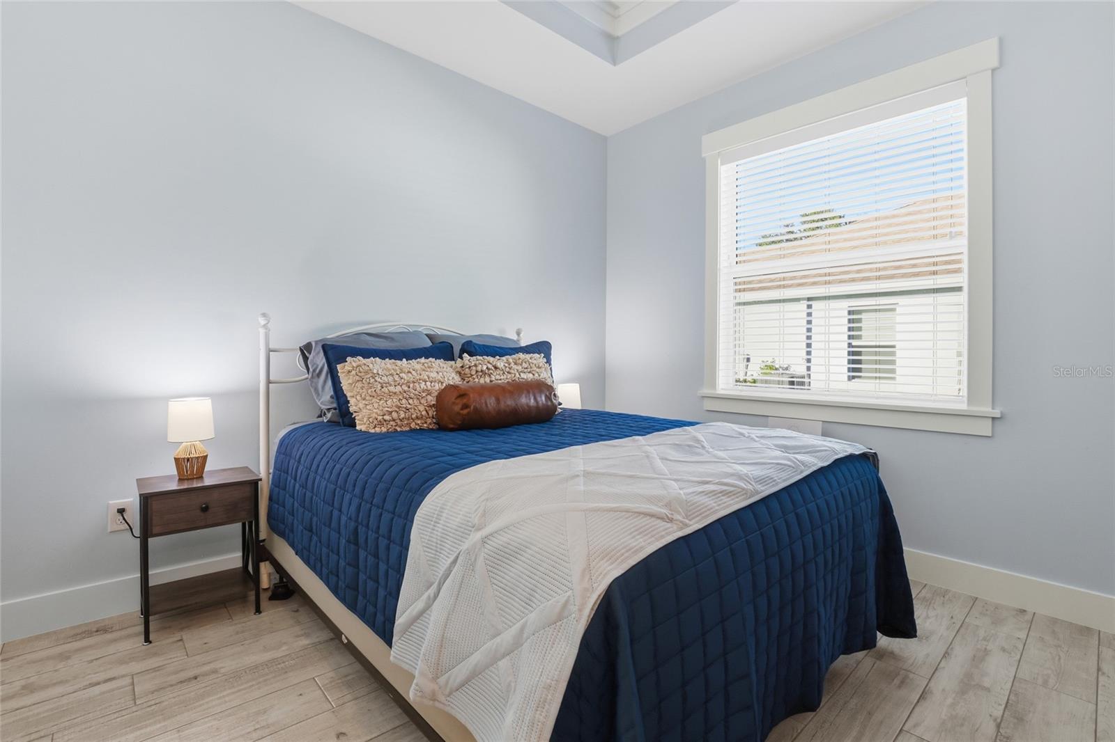 Image 13 of 43 For 25360 Puerta Drive