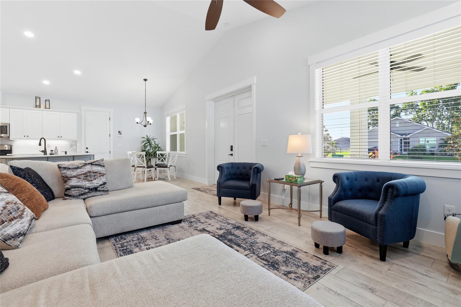 Image 22 of 43 For 25360 Puerta Drive