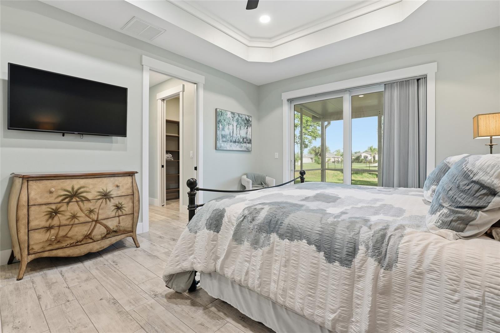 Image 28 of 43 For 25360 Puerta Drive