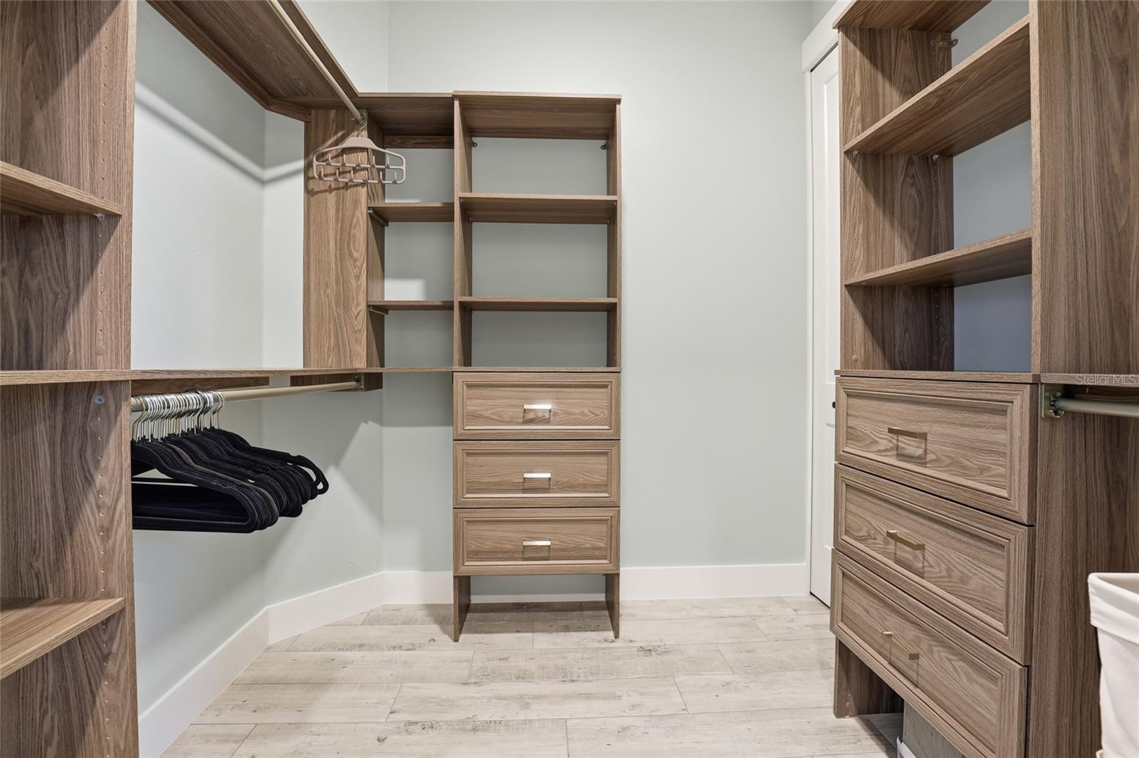 Image 31 of 43 For 25360 Puerta Drive