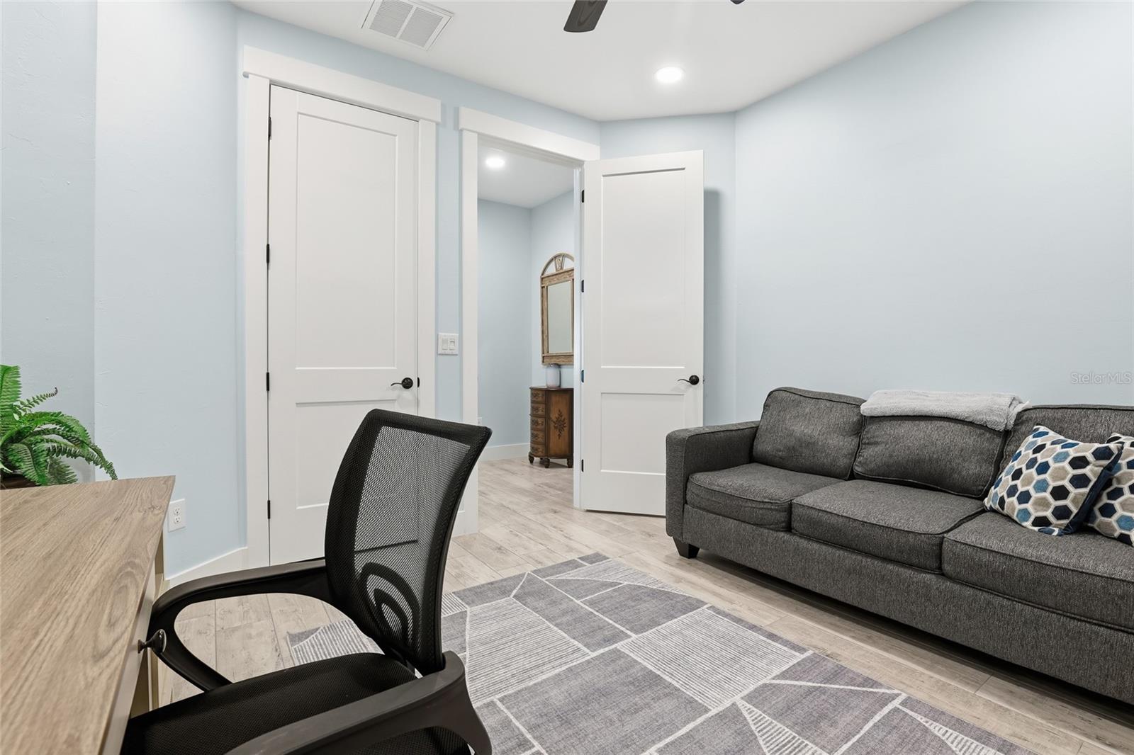 Image 33 of 43 For 25360 Puerta Drive