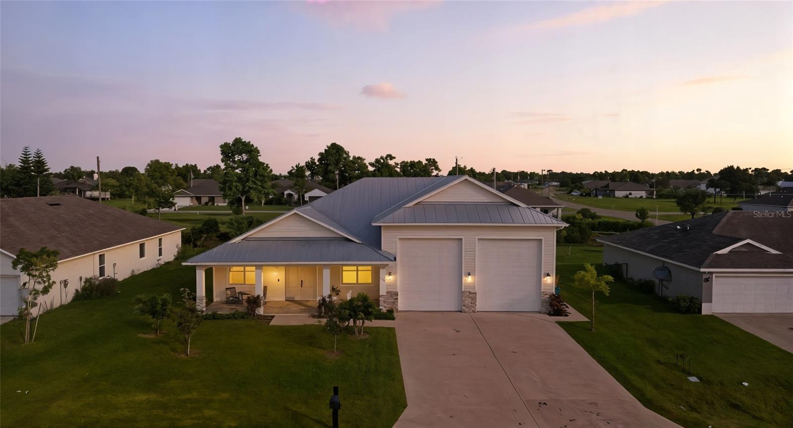 Image 37 of 43 For 25360 Puerta Drive