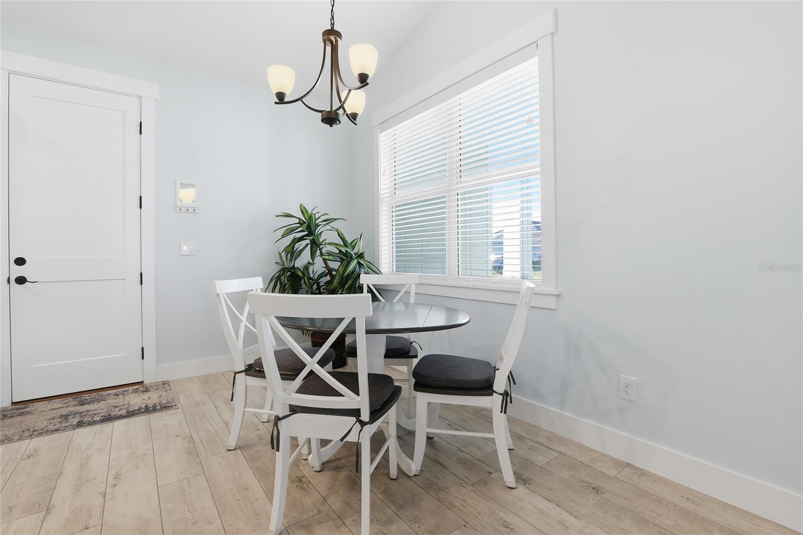 Image 8 of 43 For 25360 Puerta Drive