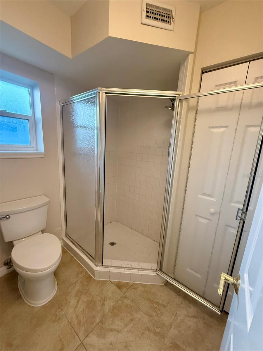 Image 25 of 48 For 4683 Winston Lane N 30