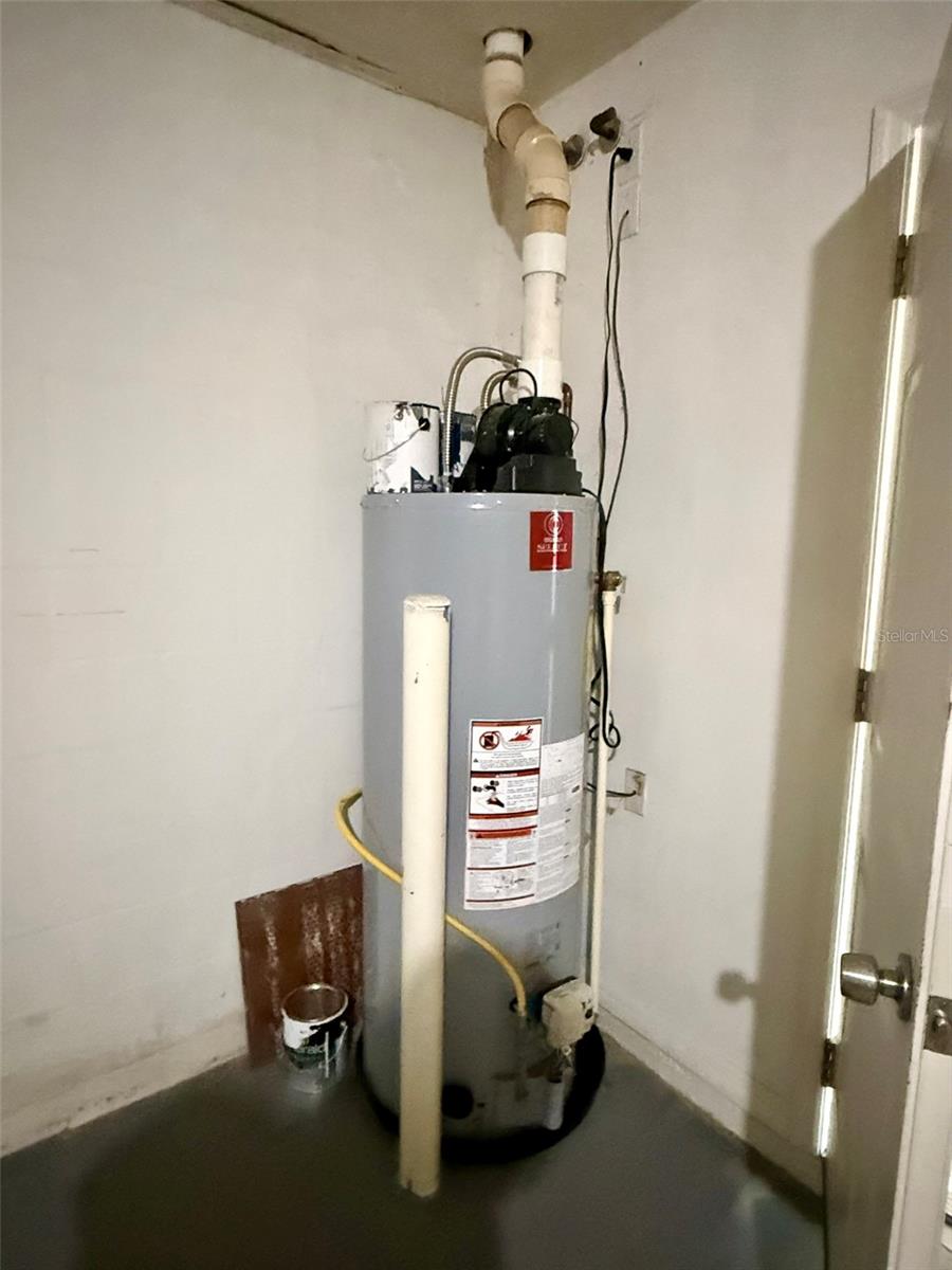 Image 37 of 48 For 4683 Winston Lane N 30