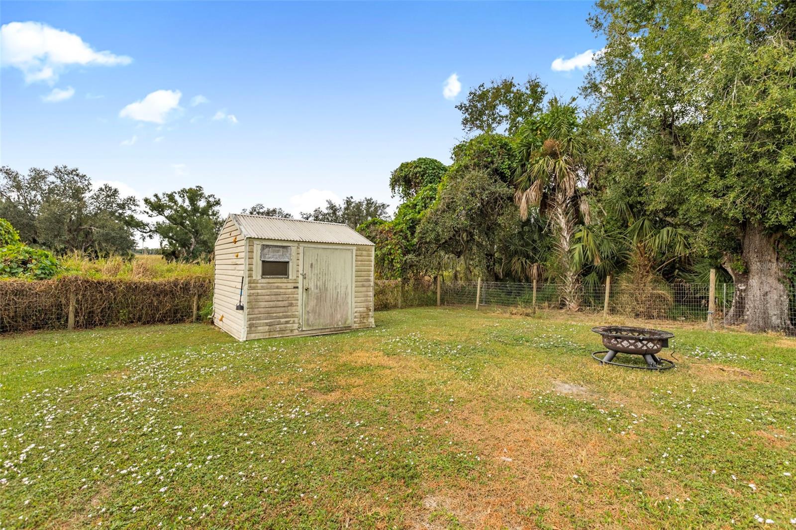 Image 23 of 28 For 1436 Harlem Circle