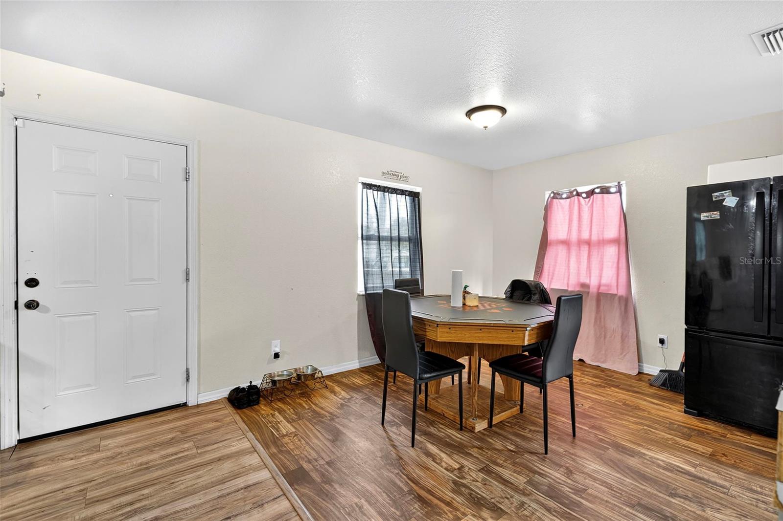 Image 9 of 28 For 1436 Harlem Circle