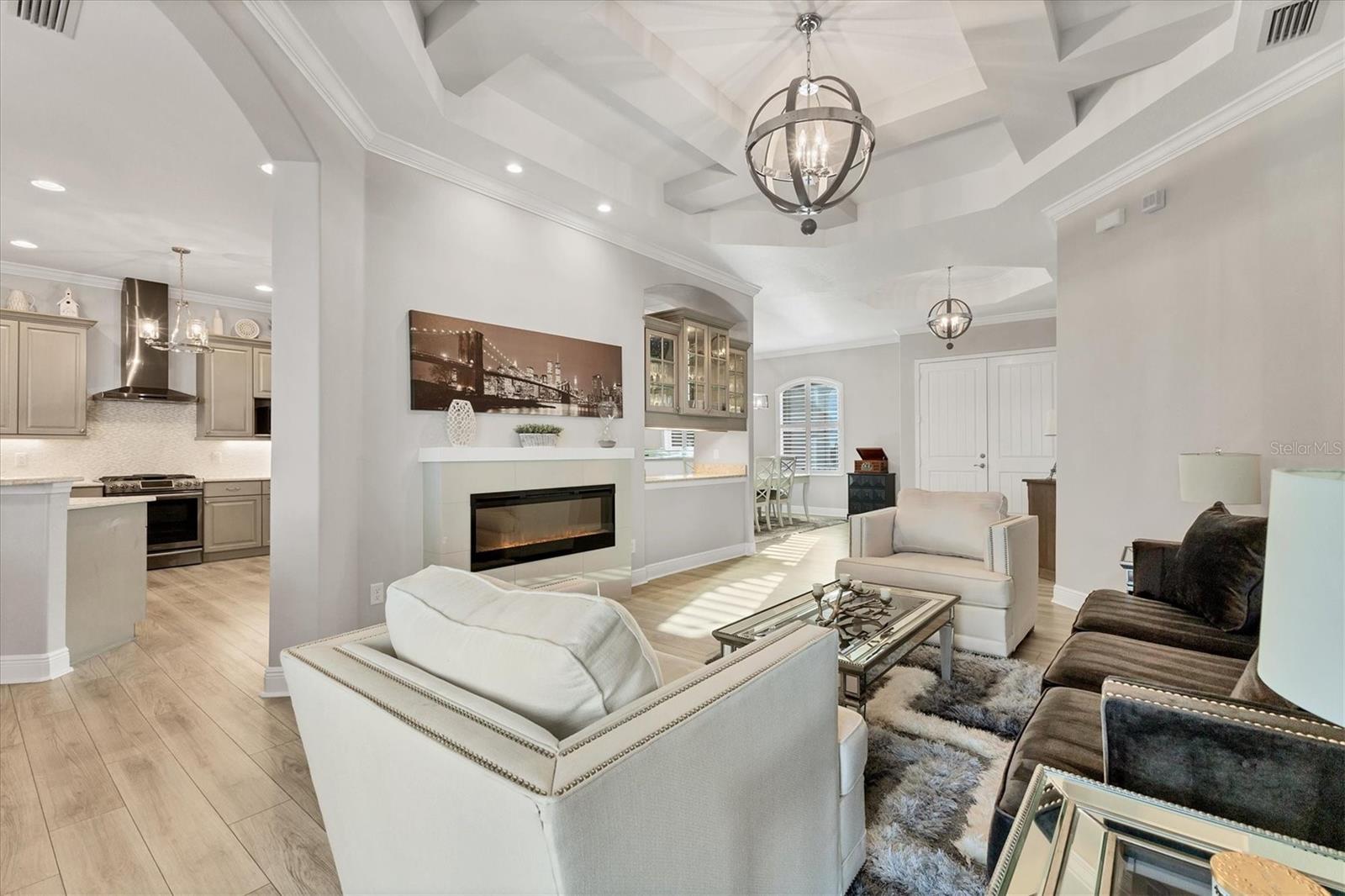 Listing photo id 13 for 6261 Champions Row Street