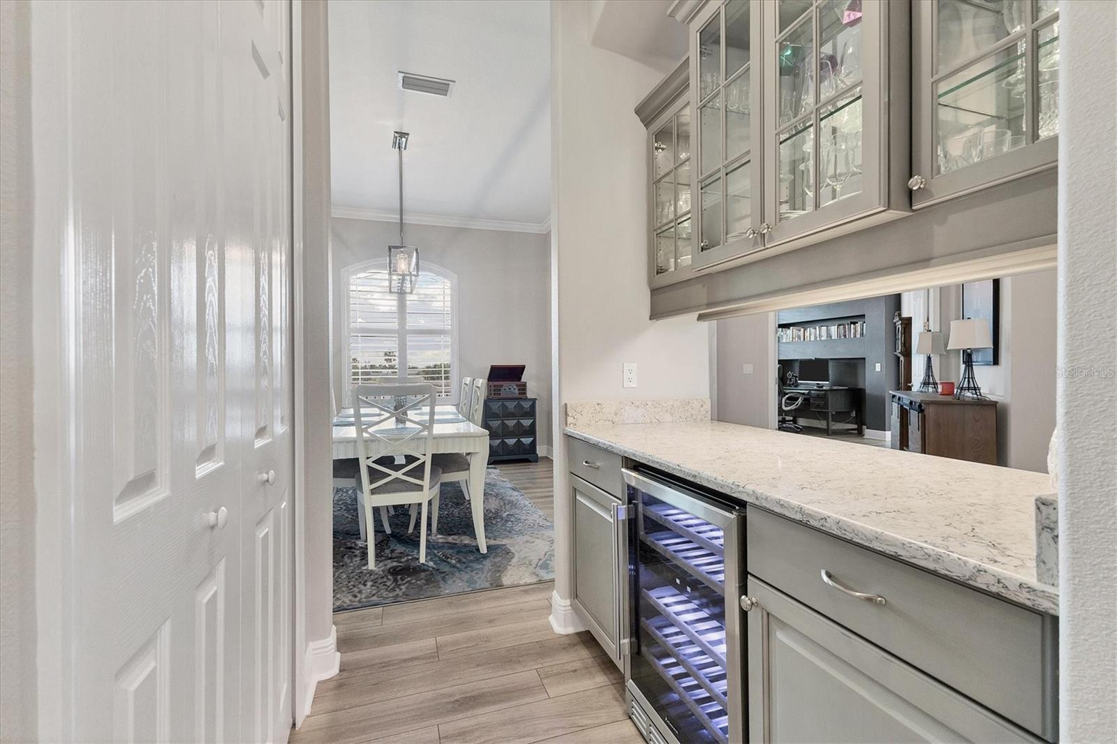 Listing photo id 20 for 6261 Champions Row Street