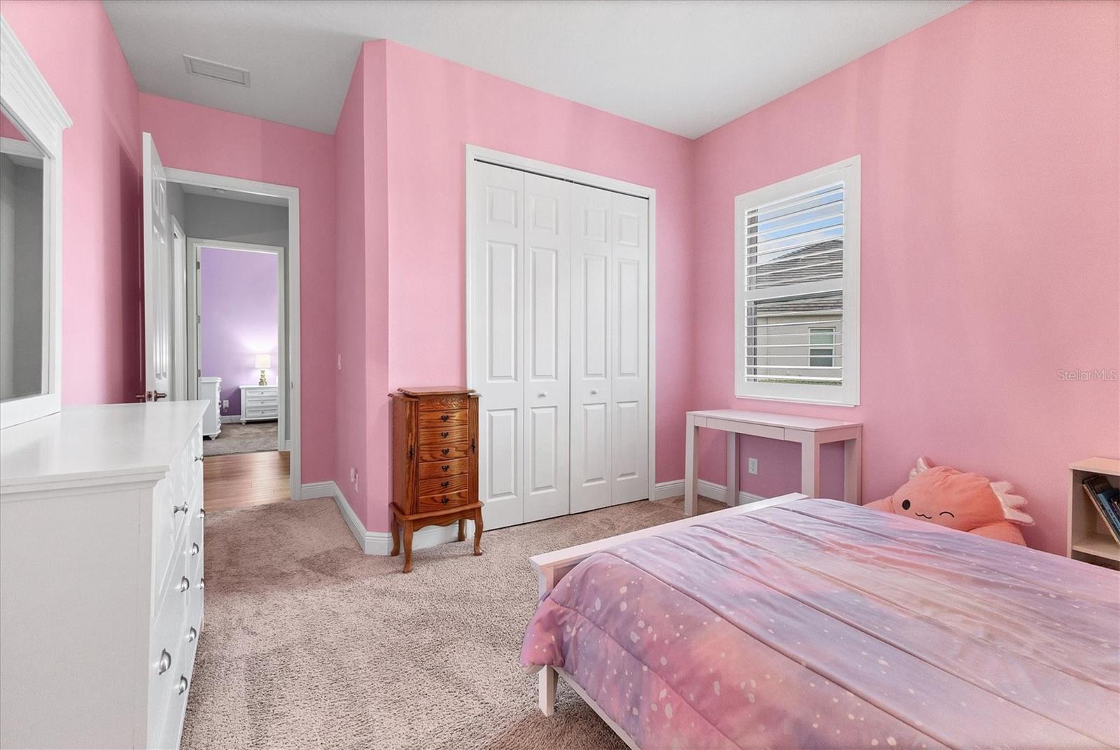 Listing photo id 31 for 6261 Champions Row Street