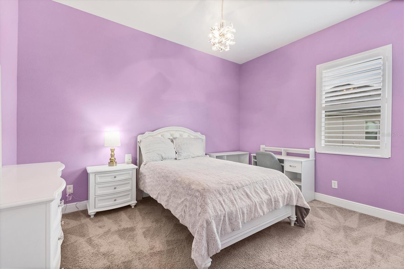 Listing photo id 33 for 6261 Champions Row Street