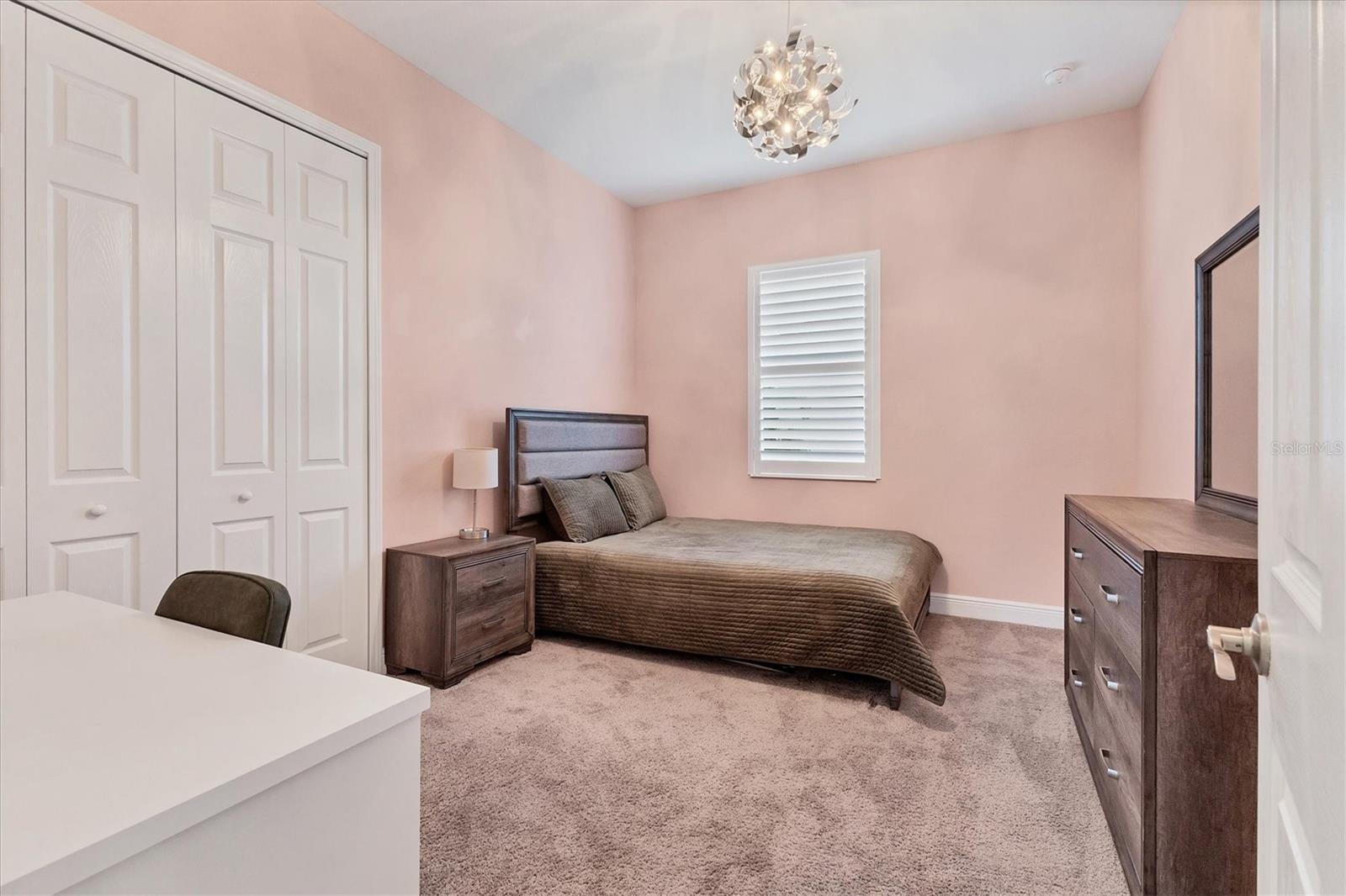 Listing photo id 34 for 6261 Champions Row Street