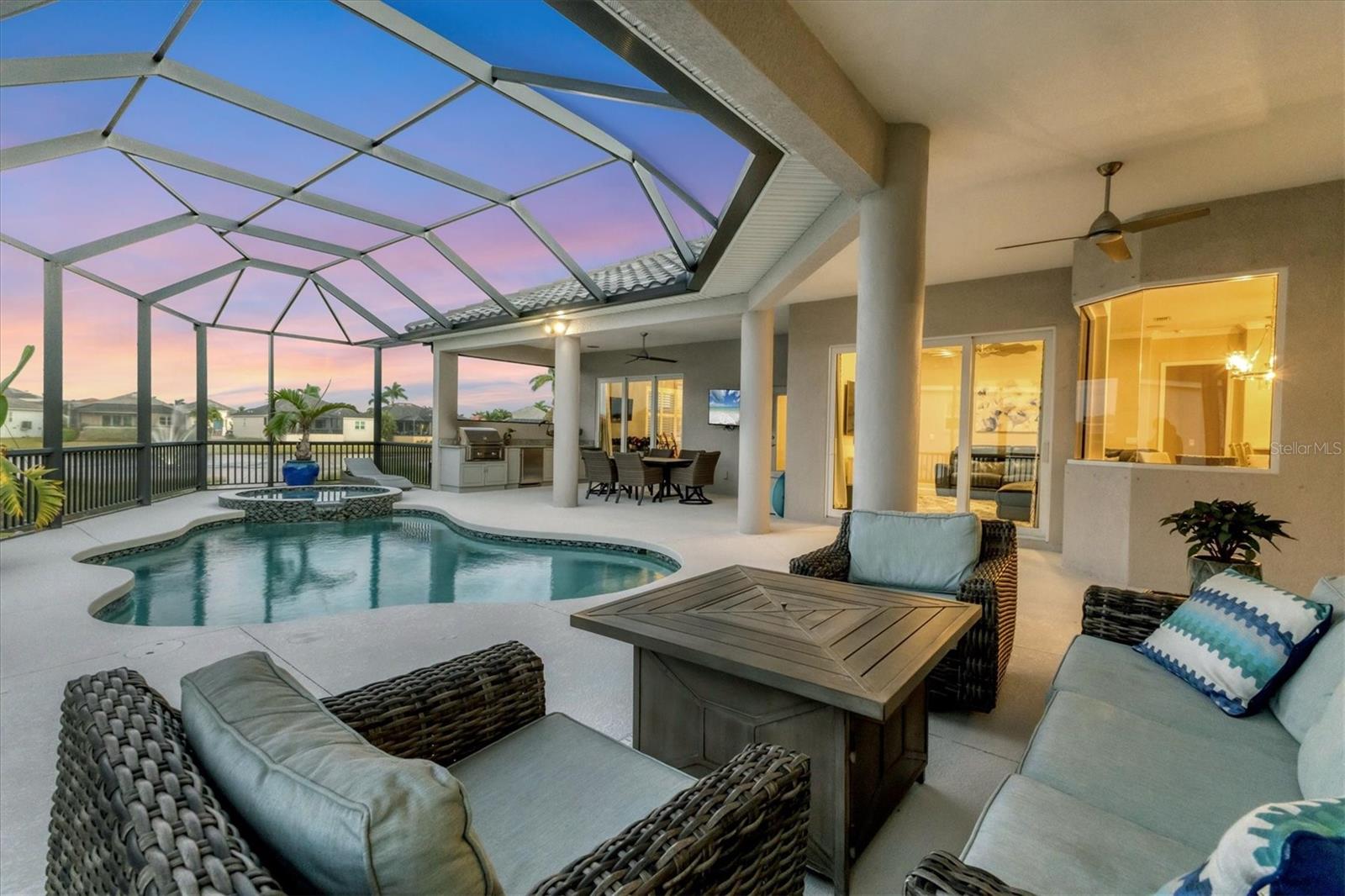 Listing photo id 2 for 6261 Champions Row Street