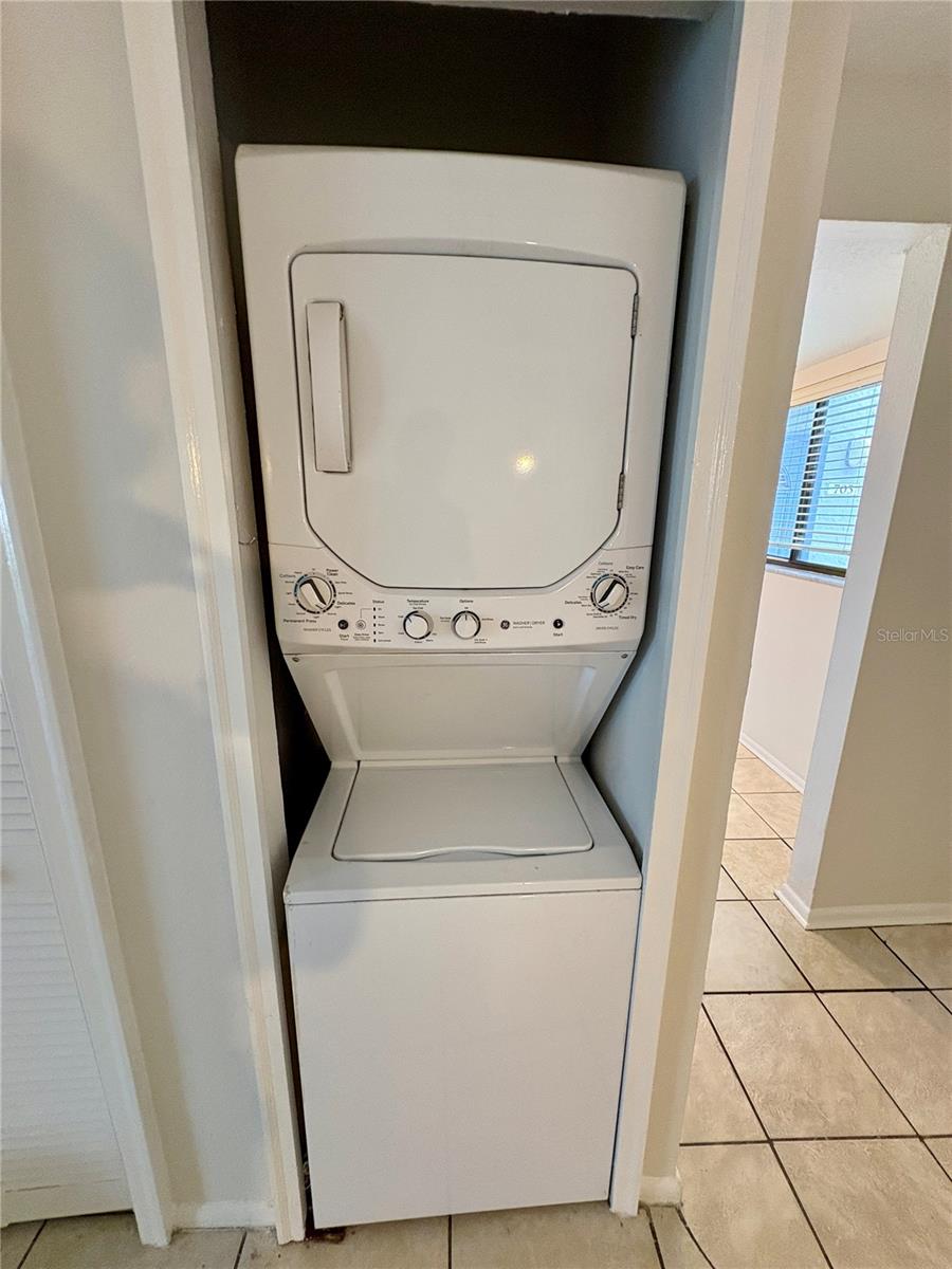 Image 11 of 13 For 5310 26th Street W 702