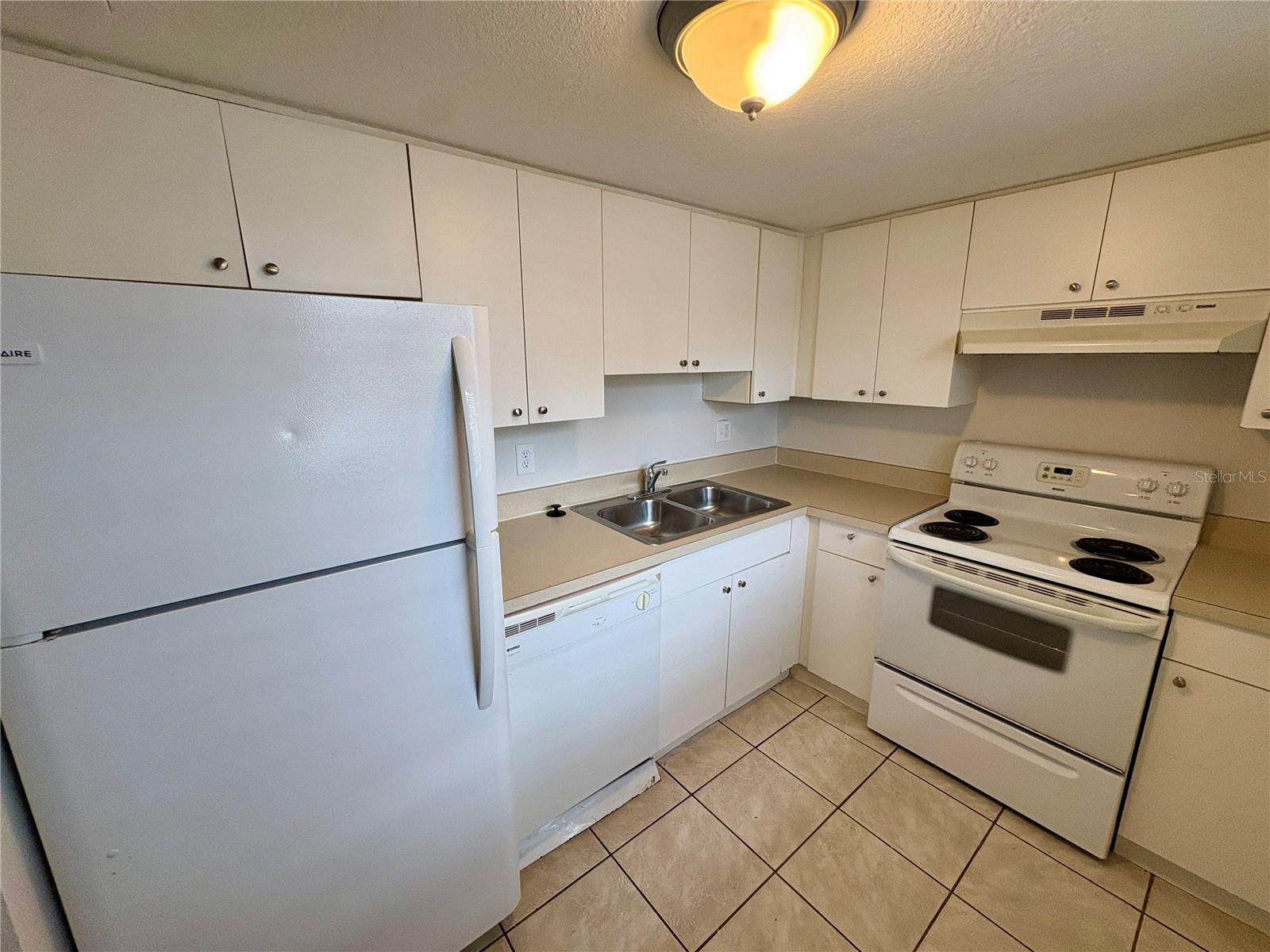 Image 6 of 13 For 5310 26th Street W 702