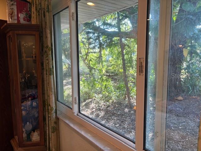 Image 9 of 20 For 22369 Blanchard Avenue