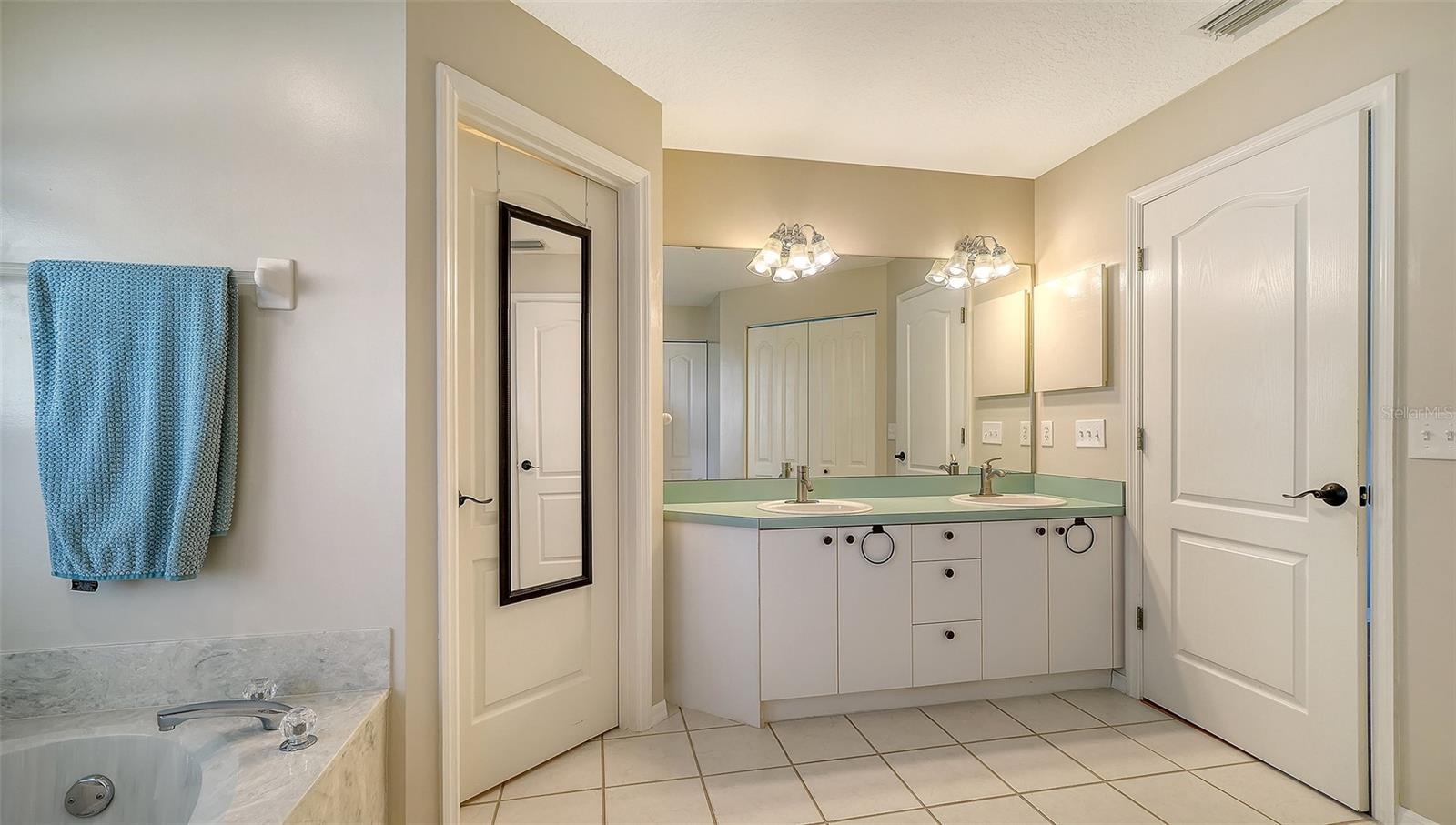 Image 20 of 43 For 6509 67th Court E