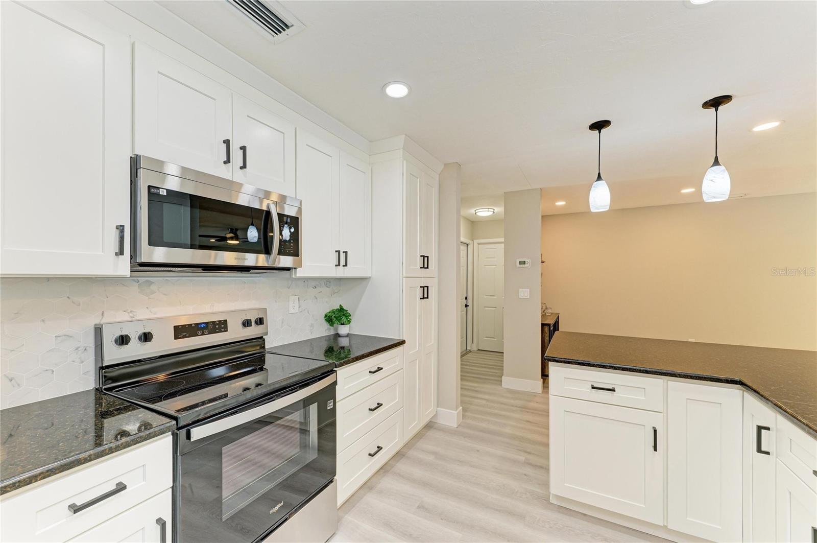 Image 13 of 77 For 3645 Calliandra Drive