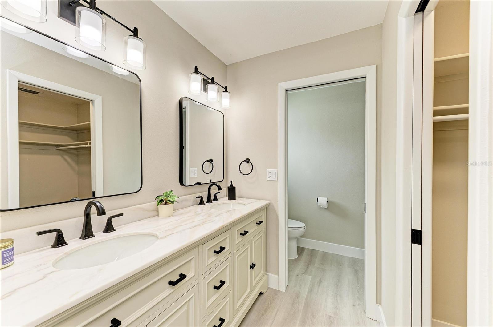 Image 18 of 77 For 3645 Calliandra Drive