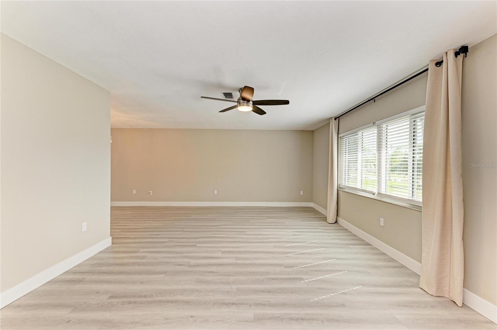 Image 31 of 77 For 3645 Calliandra Drive