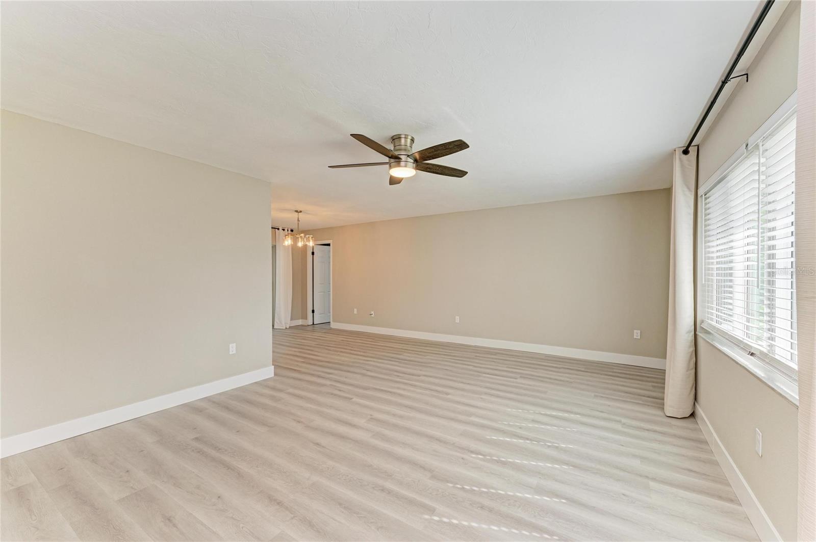 Image 32 of 77 For 3645 Calliandra Drive