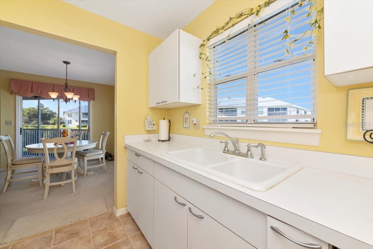 Image 15 of 56 For 841 Audubon Drive 841