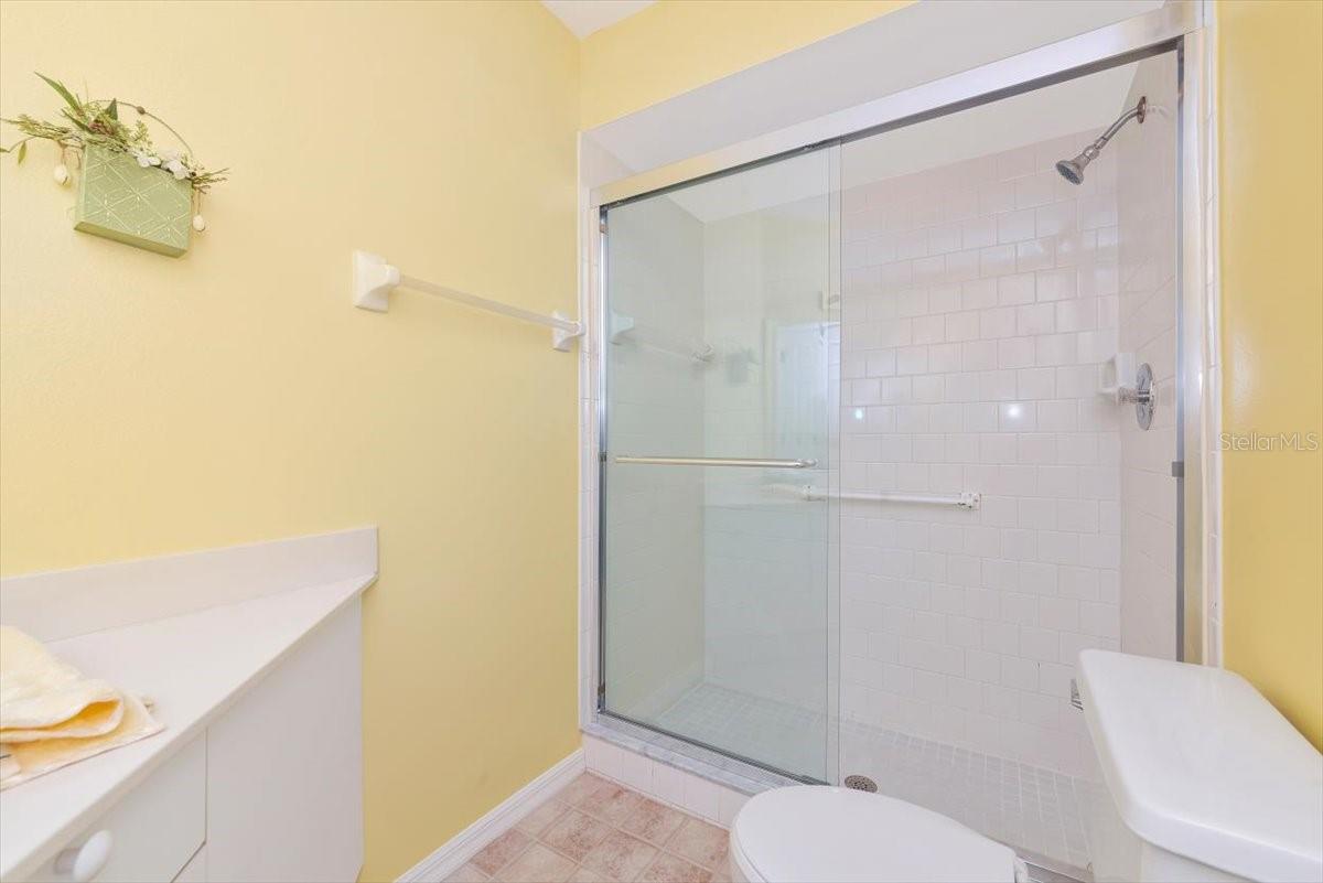 Image 24 of 56 For 841 Audubon Drive 841