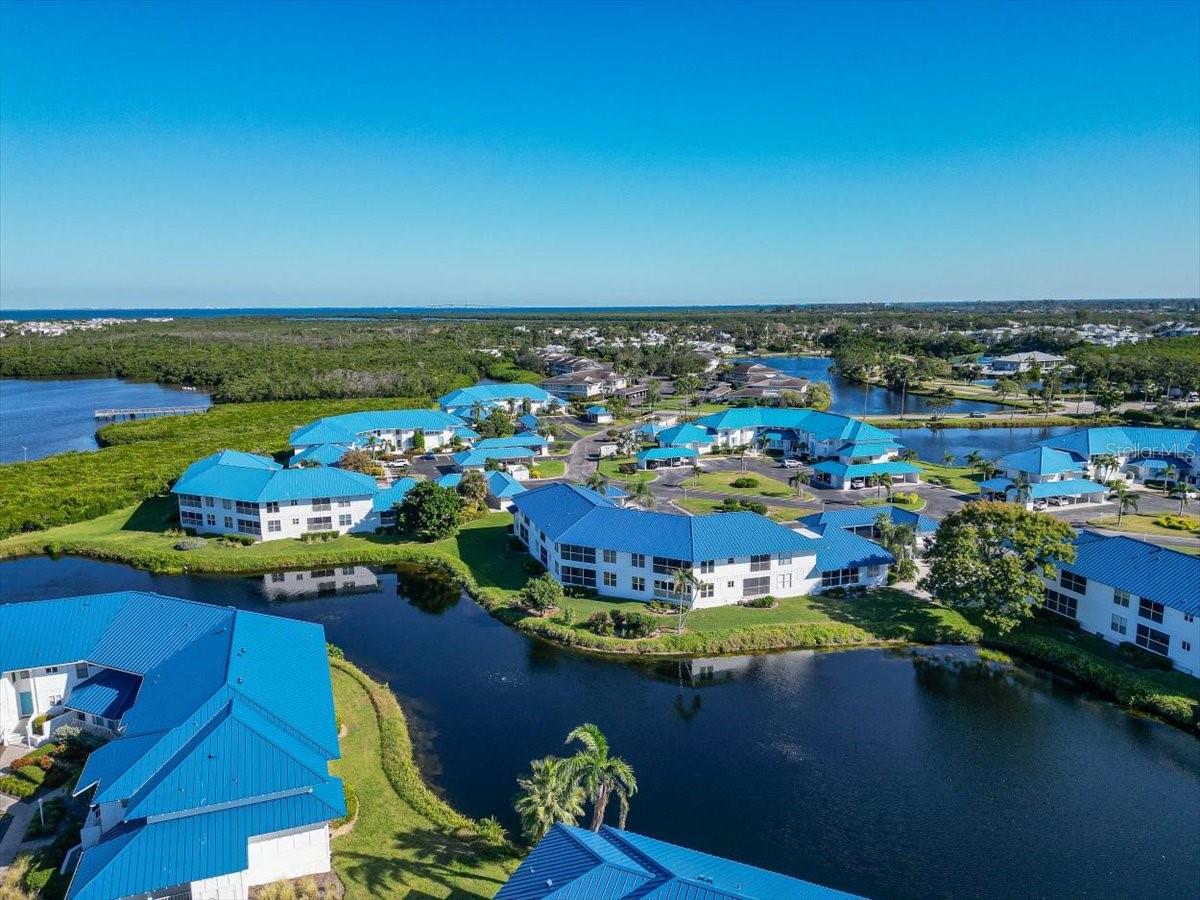 Image 31 of 56 For 841 Audubon Drive 841