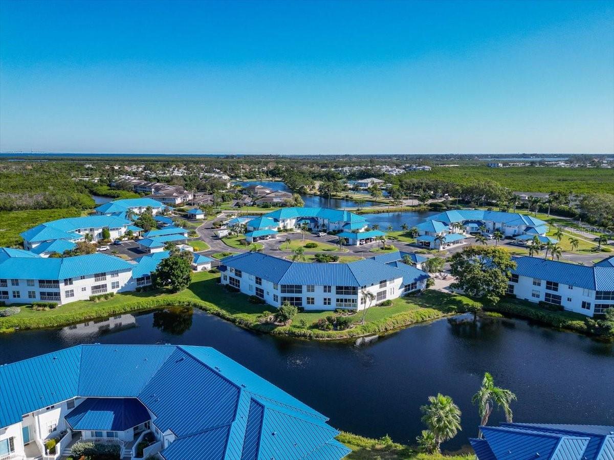 Image 33 of 56 For 841 Audubon Drive 841