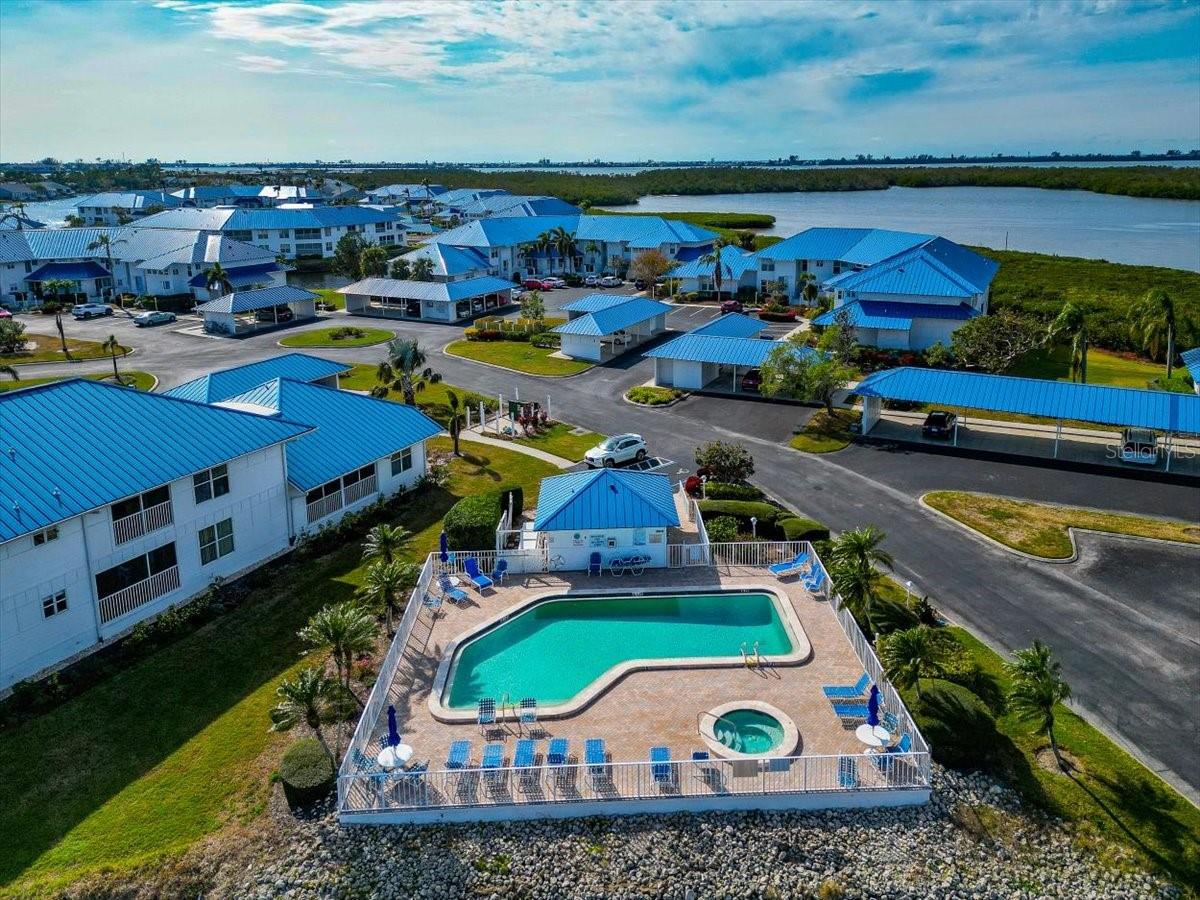 Image 37 of 56 For 841 Audubon Drive 841