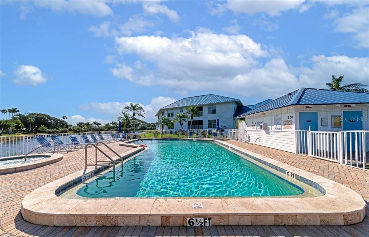 Image 38 of 56 For 841 Audubon Drive 841