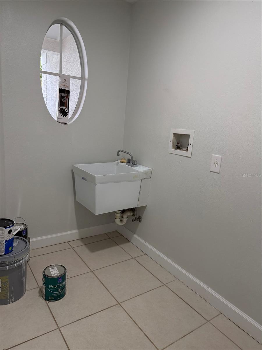 Image 18 of 20 For 6409 Golden Leaf Court