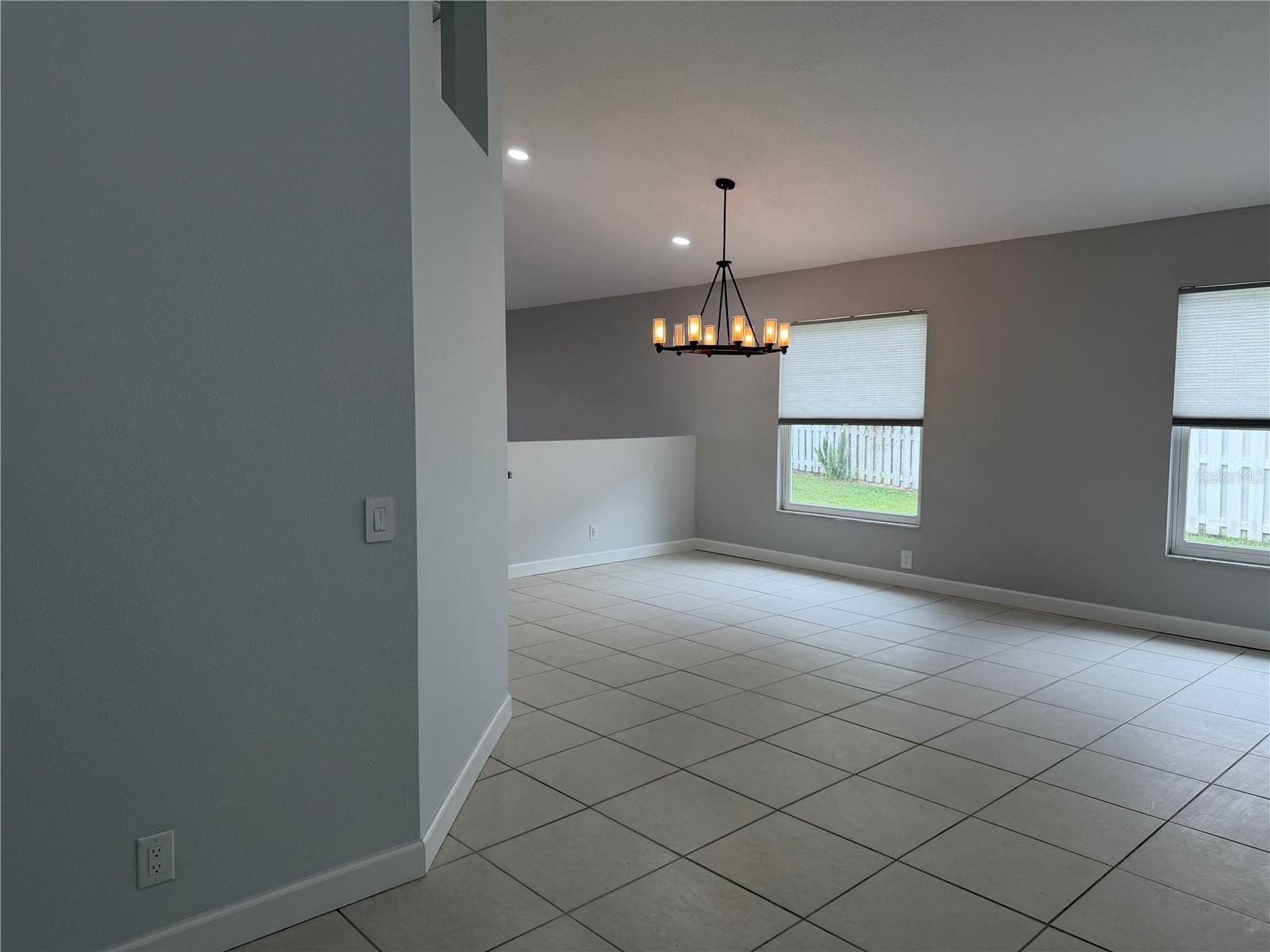 Image 4 of 20 For 6409 Golden Leaf Court