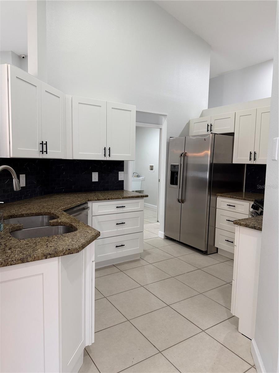 Image 7 of 20 For 6409 Golden Leaf Court