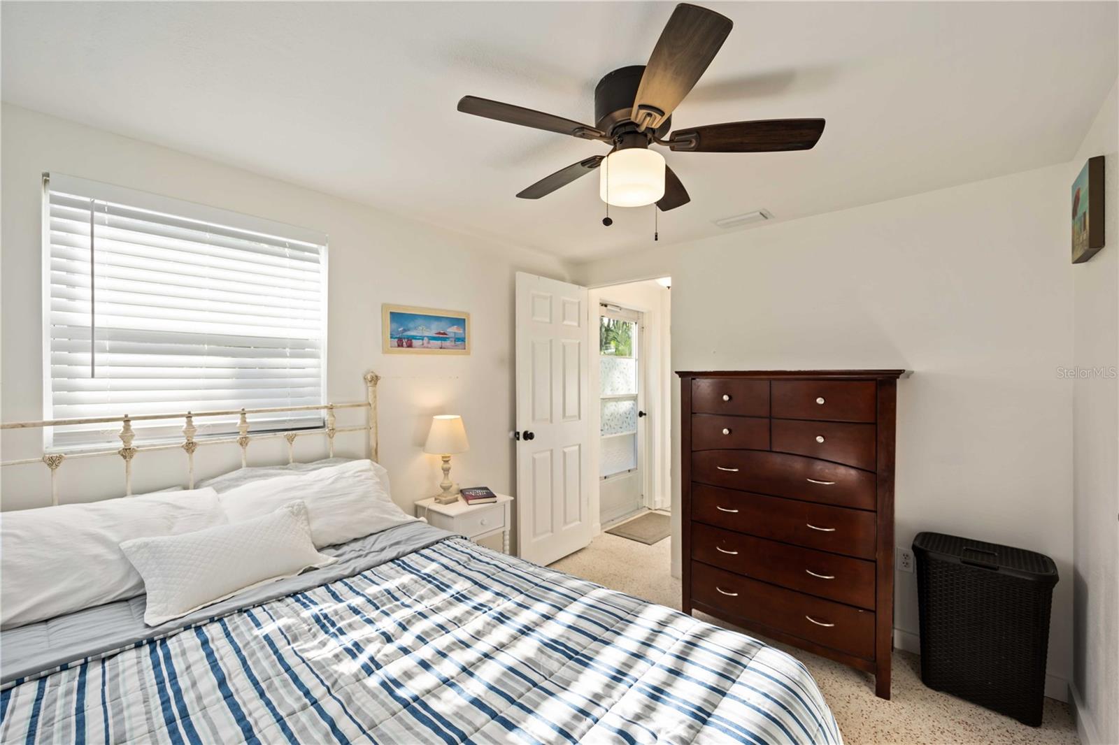 Image 14 of 66 For 2904 Avenue B  A & B