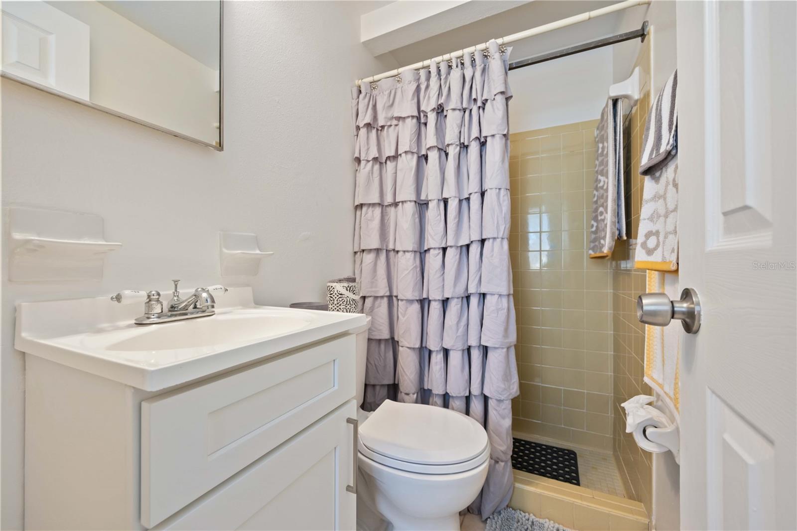 Image 16 of 66 For 2904 Avenue B  A & B