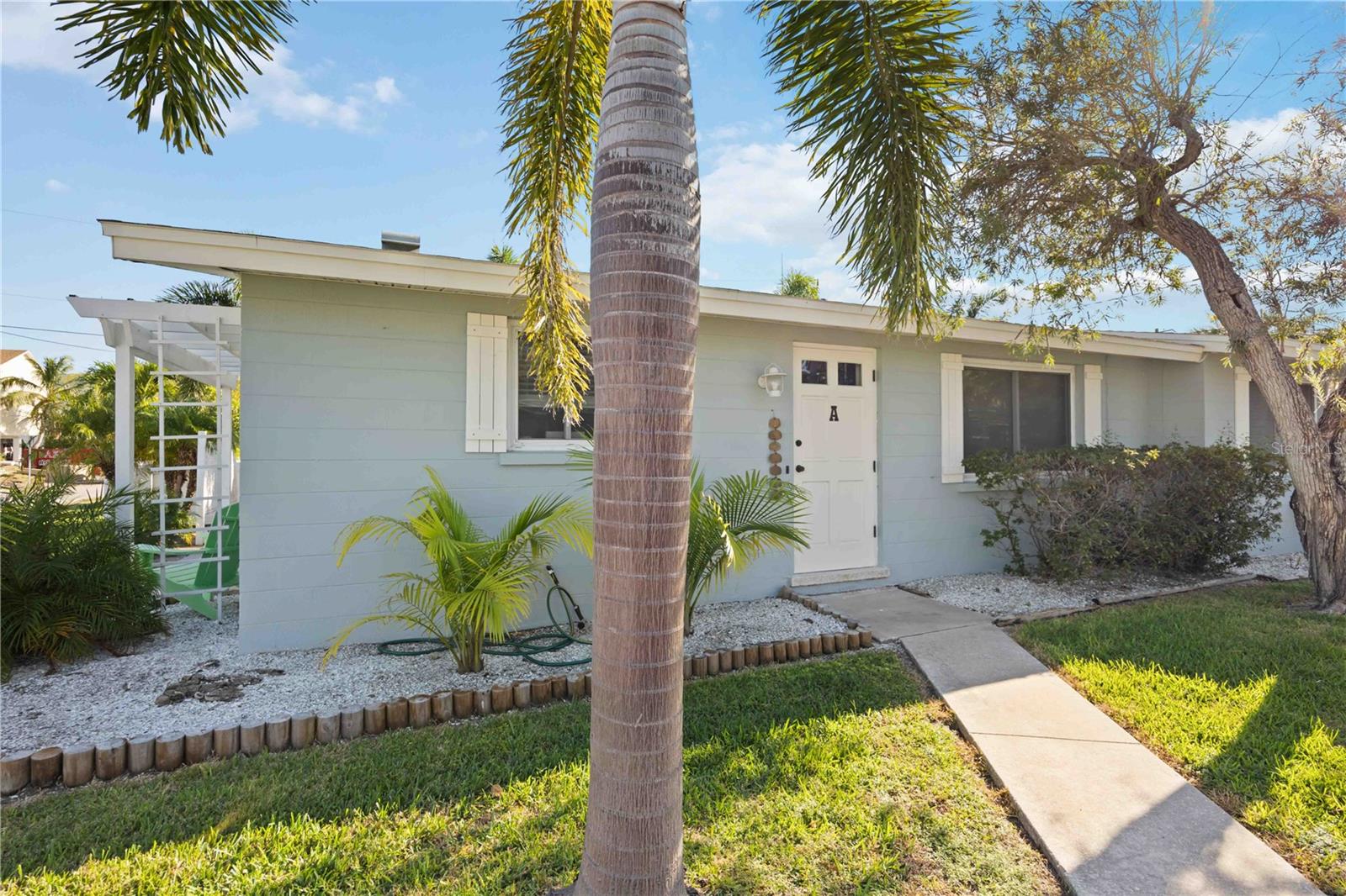 Image 17 of 66 For 2904 Avenue B  A & B